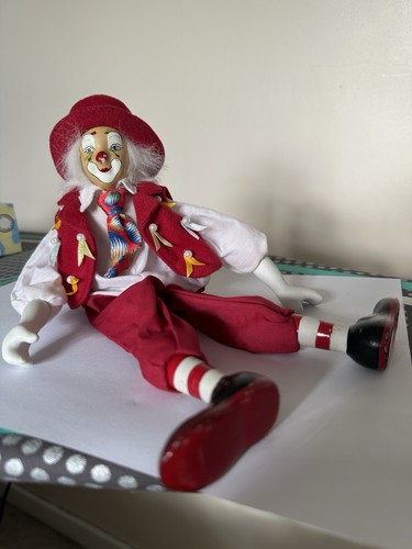 World clowns hand painted - clowns,